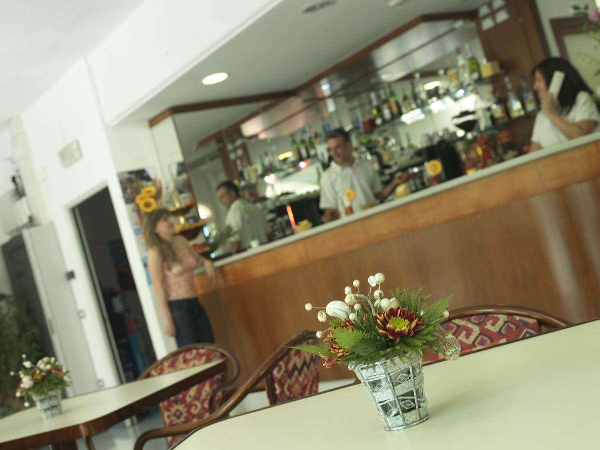 Residence Eurogarden ริมินี ภายนอก รูปภาพ